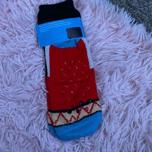 Nutcracker fuzzy socks - Picture 2 of 3